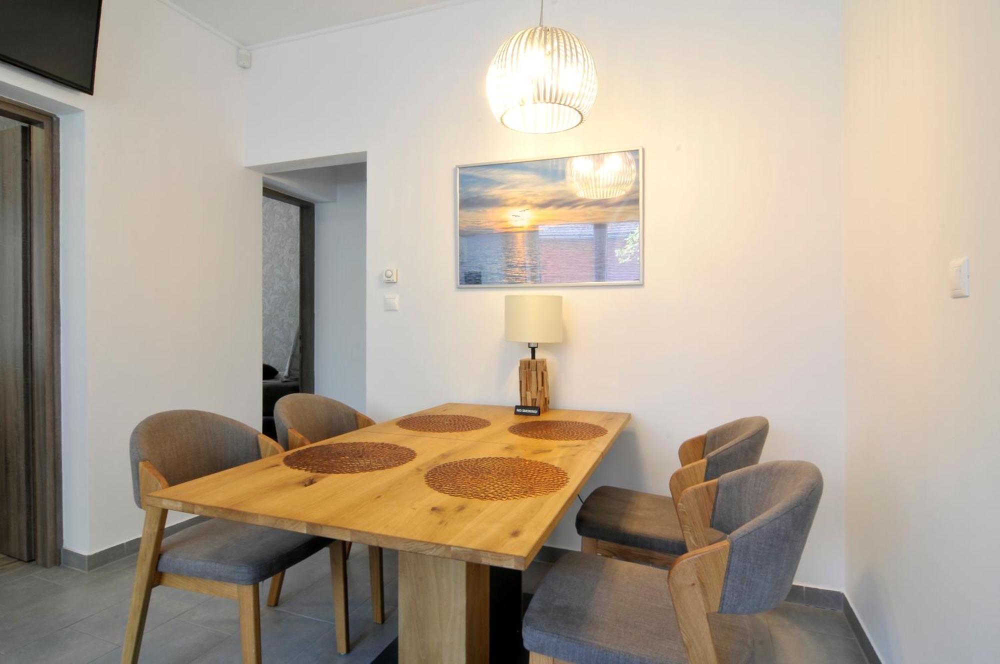 Silver Apartment